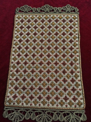 Vintage table runner like new with embroidery and beads 47x27 cm