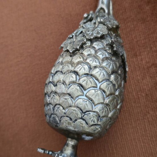 Old rantisthiri used, damaged base, missing one leg