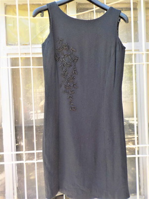 Black handmade dress sleeveless used, linen with embroidery