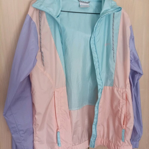 Columbia jacket like new, multicolor, size M