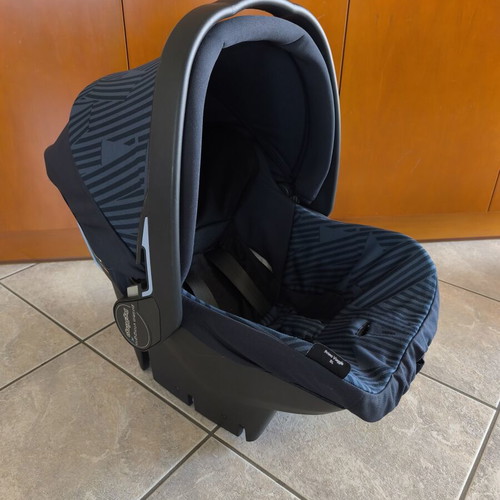 Peg Perego Primo Viaggio SL baby car seat
