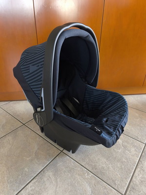 Peg Perego Primo Viaggio SL baby car seat