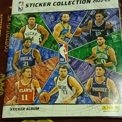 NBA 2022-2023 Panini album like new with 388 stickers