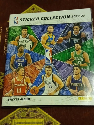 NBA 2022-2023 άλμπουμ Panini σαν καινούργιο με 388 αυτοκόλλητα