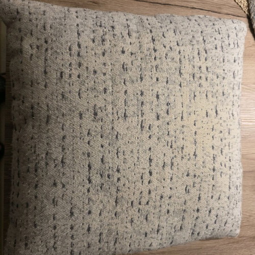 Decorative pillow used 35x35