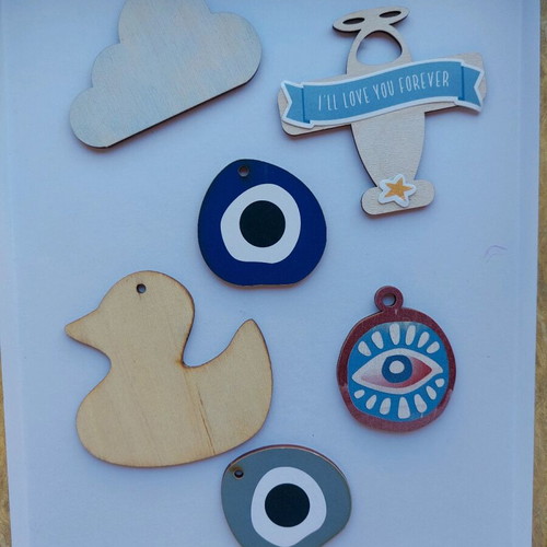 Wooden decorative craft pieces like new, set of 6