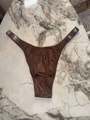 Victoria's Secret Brazilian panty brown new medium size