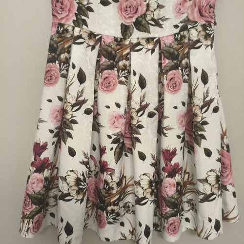 Floral dress with fitted waist, size S
