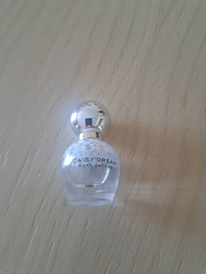 Marc Jacobs Daisy Dream Miniature Eau de Toilette new