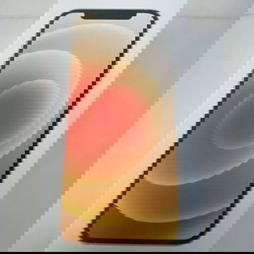 Кутия от iPhone 12
