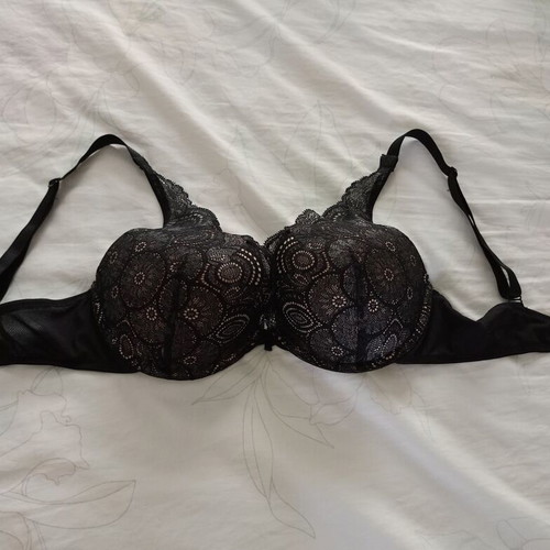 Wonderbra Push-Up Lace Triangle Bra, black