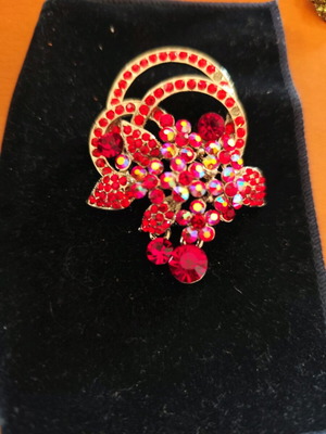 Red lapel pin with rhinestones elegant new