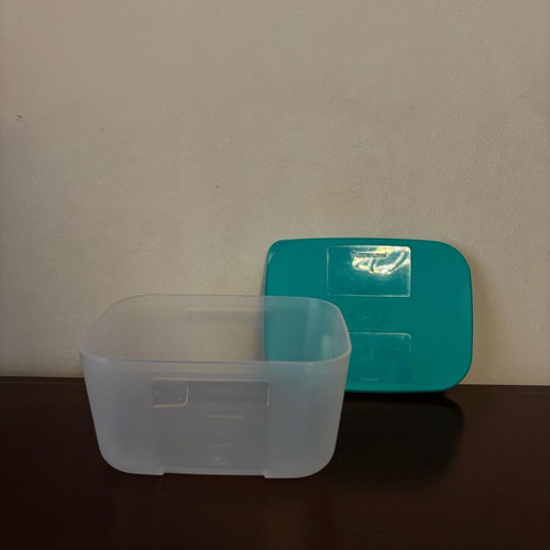 Tupperware storage container 700 ml turquoise fresh system new