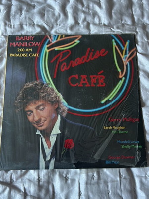 Barry Manilow Paradise Cafe vinyl record used, pop