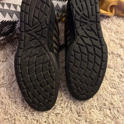 Dsquared2 sneakers like new, size 43, black