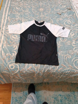 Puma t-shirt like new, size small