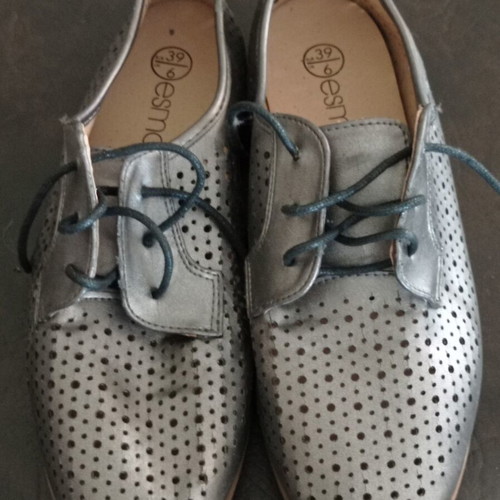 Esmara women's perforated Oxford shoes like new, silver metallic