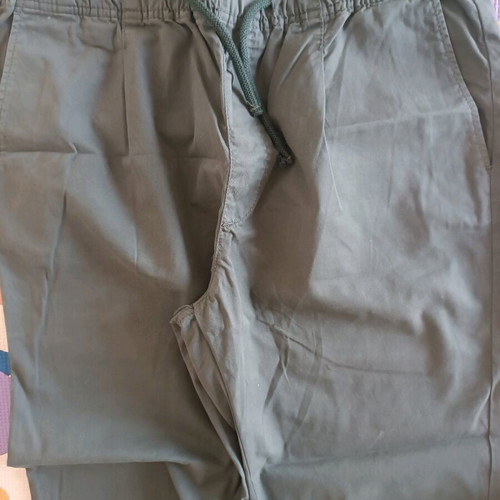Benetton pants khaki with elastic waistband like new, size 46 large
