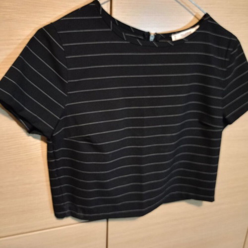 Pull & Bear summer skirt and crop top set, like new, dark blue striped