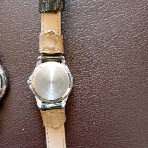 Men's watches used, set of 3, green and silver