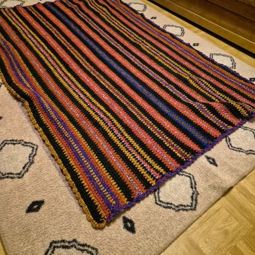 Woolen handmade blanket like new, knitted woven