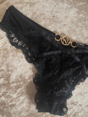 New Yorker black lace underwear new, Brazilian cut, size XS