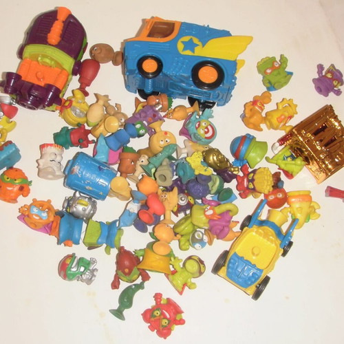 Super Zings, Stikeez and Grossery Gang figures pack of 61 with vehicles