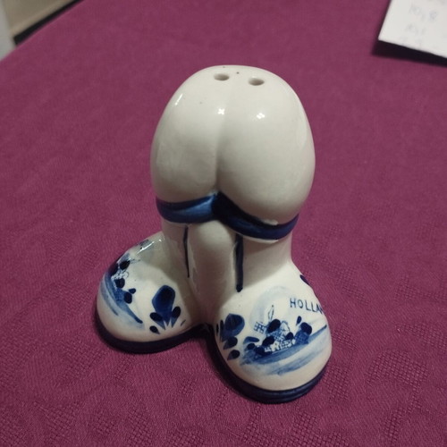 Salt shaker penis phallus new, Dutch porcelain