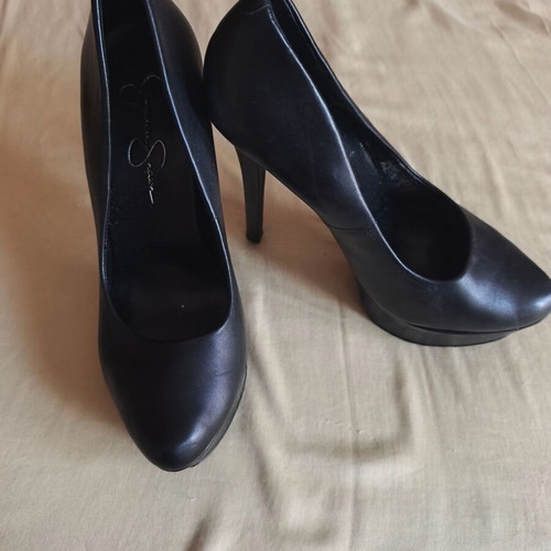 Jessica Simpson Stiletto Heel Black Pumps Like New