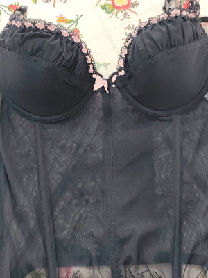Lingerie set new, black and pink, size 70A and small