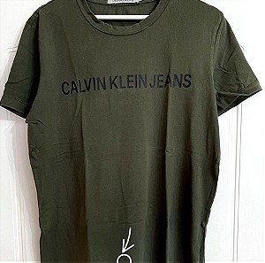 Calvin Klein t-shirt large