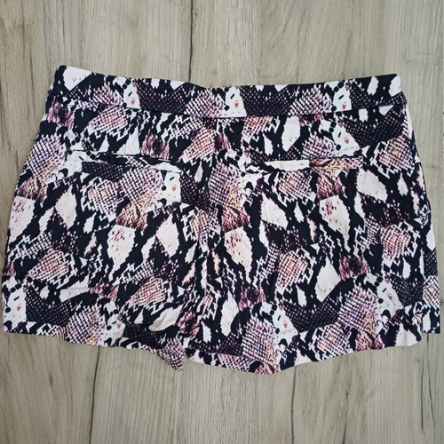 H&M cotton shorts with snake print like new, size S