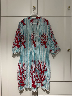 Summer long-sleeve dress with designs new