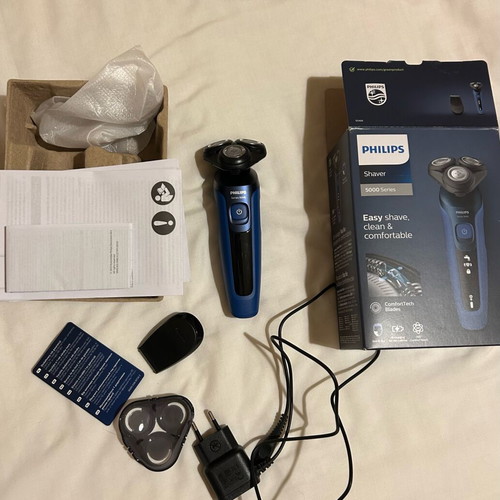 Philips Series 5000 S5466/17 rotary shaver like new