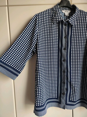 Vintage shirt like new, white and blue, sizes L and XL