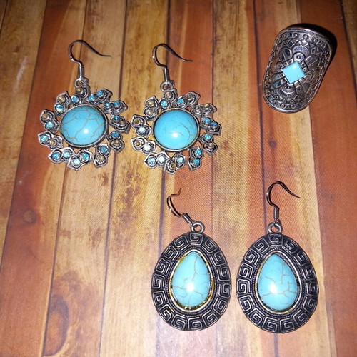 Jewelry set with ring used