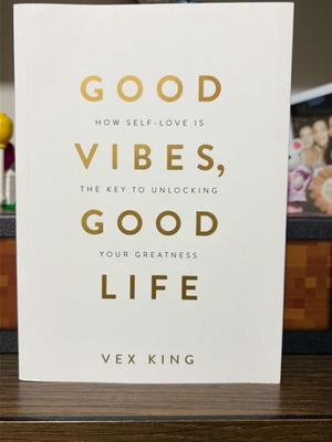 Βιβλίο Good Vibes Good Life καινούργιο στα Αγγλικά