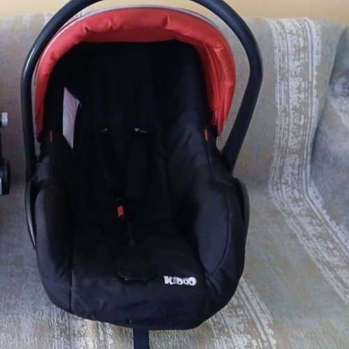 Baby car seat infant carrier, very good condition