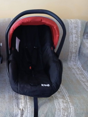 Baby car seat infant carrier, very good condition