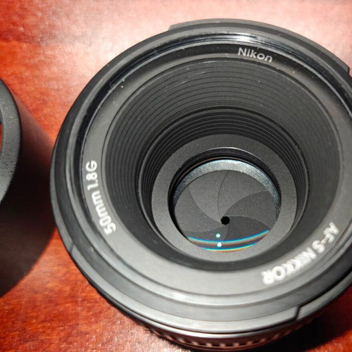 Nikon AF-S Nikkor 50mm f/1.8 G lens