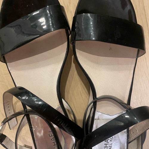 Michael Kors platform sandals like new, black patent leather, size 40