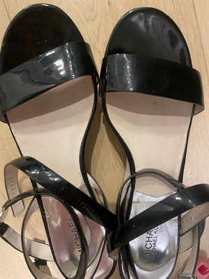πέδιλα πλατφόρμες Michael kors