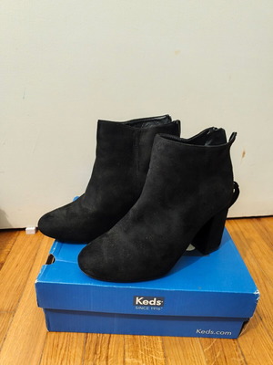 Seven black ankle boots size 38, like new, 7cm heel