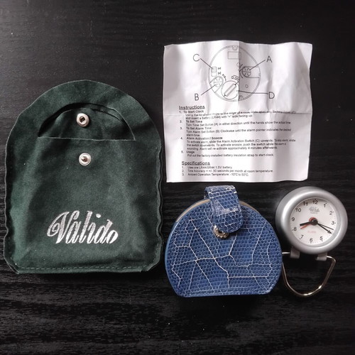 Valido analog tabletop clock used, quartz