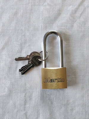 Martin 40 mm padlock with three long shackle keys new