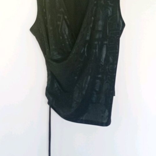 Blouse with unique design like new, black