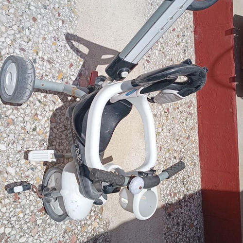 Smart Bike tricycle used with safety belt and steering stick