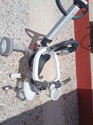 Smart Bike tricycle used with safety belt and steering stick