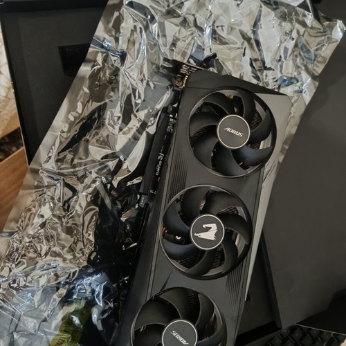 Gigabyte RX 6750XT AORUS ELITE 12GB graphics card