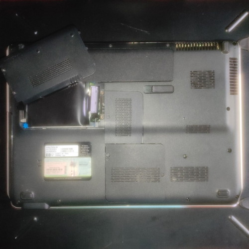 HP Pavilion dv6-1050ev laptop screen, keyboard & chassis for parts